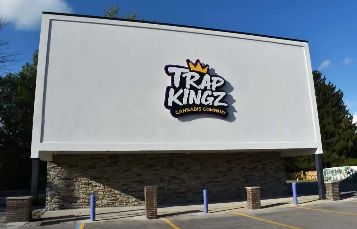 Store front 2